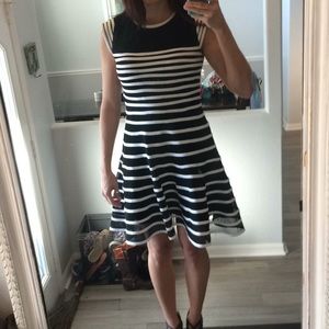 Betsy & Adam size 6P Black and White Dress